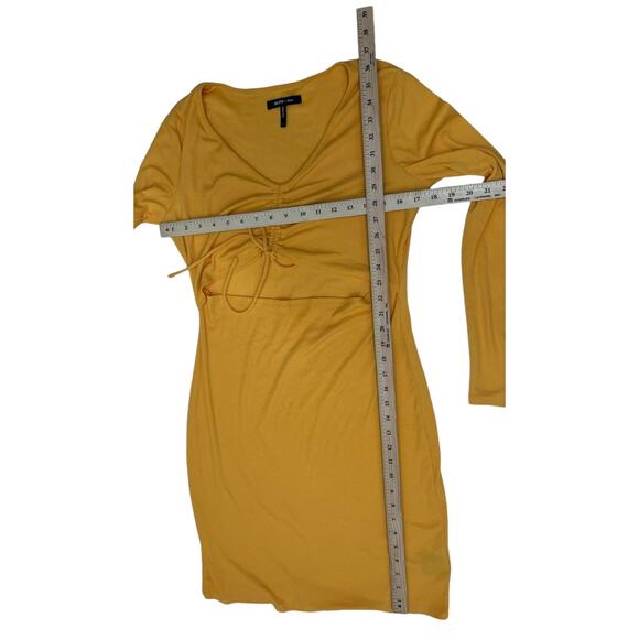 BCBG PARIS Rib Knit Cut Out Long Sleeve Body Con Dress LG - Picture 10 of 10